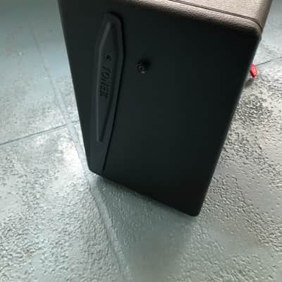 IK Multimedia ToneX cab 350 watt 1x12 image 3
