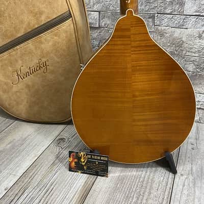 Kentucky KM-272 Deluxe Oval Hole A-Style Mandolin WITH Matching Deluxe Gig Bag– Transparent Amber- KM272 image 2