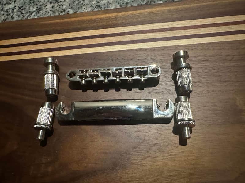 Epiphone Tune O Matic Bridge With Stop Tail And Studs 2023 - Chrome image 1