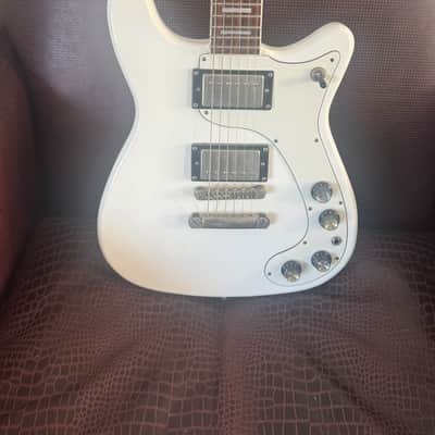 1960's reissue Epiphone Limited Custom Shop Wilshire in Vintage alpine white image 4