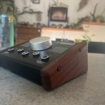 Mackie Big Knob Passive Walnut Cheeks image 9