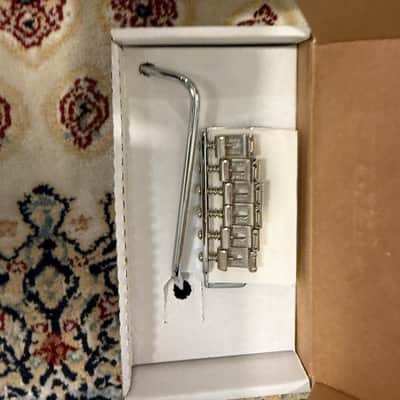 Fender 007-1014-000 Standard Stratocaster Vintage-Style Bridge Assembly 2010s - Chrome image 2
