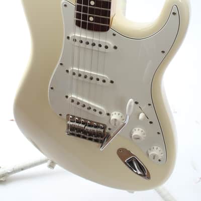 2005 Fender American Vintage 70s Stratocaster olympic white image 3