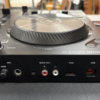 Native Instruments Traktor Kontrol S2 MK3 USB dj console with 2 decks and 4-channel audio interface... image 2