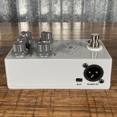 JHS Pedals 424 Lo-Fi Preamp Distortion Overdrive Guitar Effect Pedal image 5