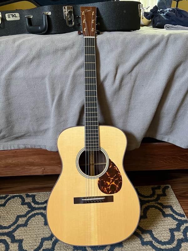 Proulx OMD (Large Sound Hole) 2006 Natural image 1