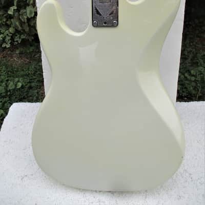 Dean Jammer III Bass Guitar,  1989,  Made In Korea,  34" Scale,  2 Pu's,   White Finish,  Gig Bag image 9