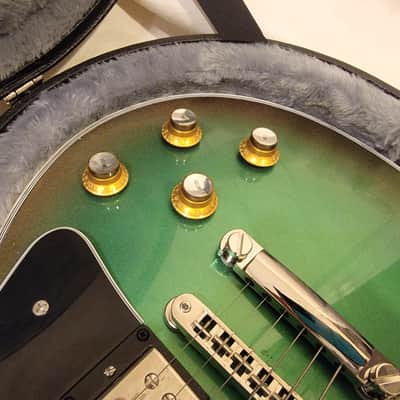 Gibson Les Paul Custom 4 of 5 2021 Vintage Holiday Green / Red Metal Flake image 5