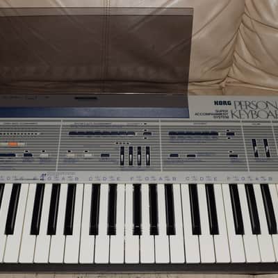 Korg SAS-20 Synthesizer Personal Keyboard With Accessories image 2