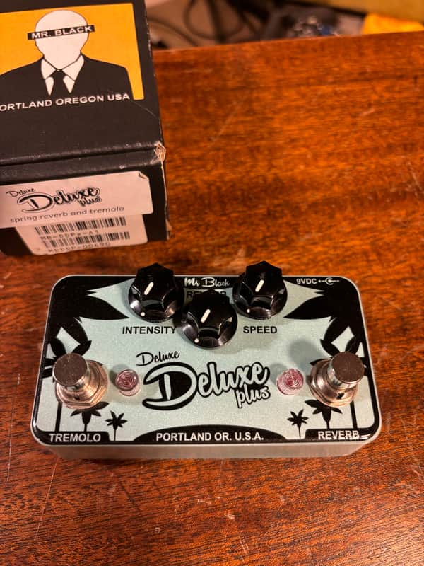 Mr. Black Deluxe DeluxePlus