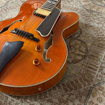 Eastman AR580CE-HB Archtop Electric in Honeyburst w/ Hardcase & Free Pro Setup image 3
