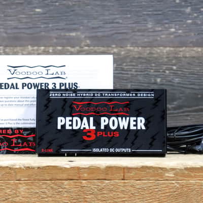 Voodoo Lab Pedal Power 3 PLUS 12 Isolated 500mA DC Outputs / X-Link Power Supply image 7