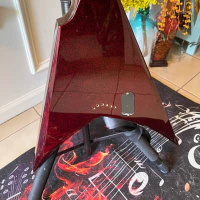 ESP LTD KH-V Red Sparkle – Kirk Hammett Signature | EMG Bone Breakers | ESP Deluxe Case image 11