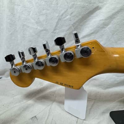 Fender Yngwie Malmsteen Signature Stratocaster Guitar with Case - signed! 1992 - Vintage White / Maple neck image 9