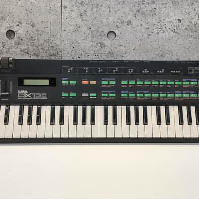 Yamaha DX100 Programmable Algorithm Synthesizer 1985 - Black
