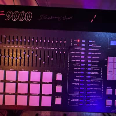 Linn 9000 Integrated Digital Drums / Midi Keyboard Recorder 1984 - 1986 - Black