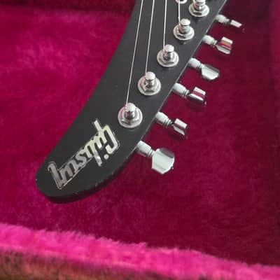 Gibson Explorer 1993 - Black w/black pickguard image 5