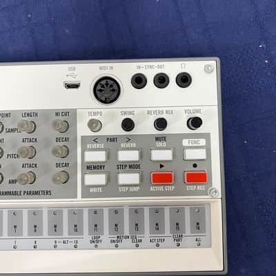 Used Korg Volca Sample 2 Digital Sample Sequencer with Original Box image 4