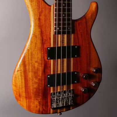 Peavey Zephyr 4 String NTB Neck Through Bass Guitar Bubinga/Maple/Mahogany image 4