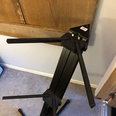 Ultimate Support Apex AX-48 Pro Two-Tier Column Keyboard Stand image 3
