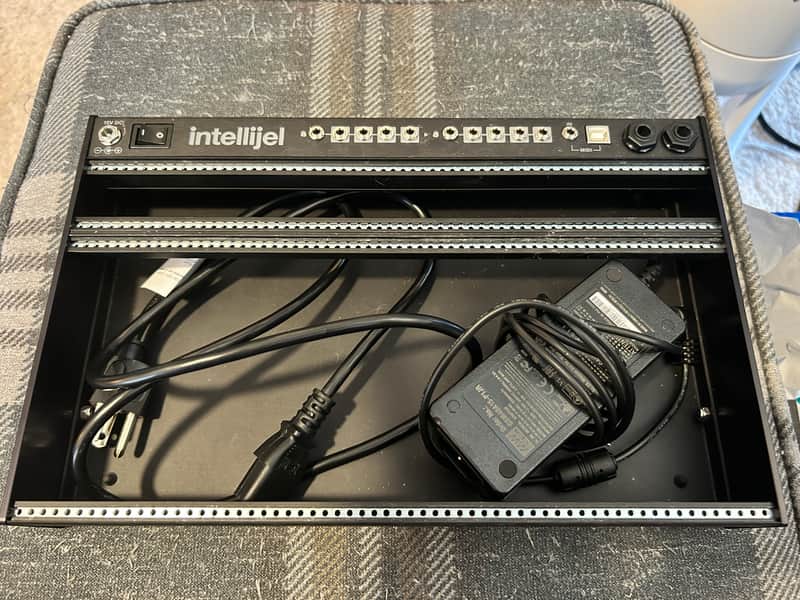 Intellijel 4U 62HP Palette Eurorack Synth Case 62HP 2019 - Present - Stealth Black image 1