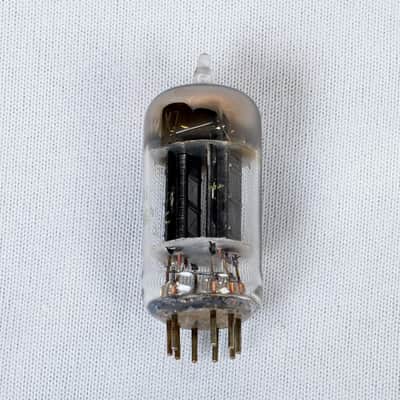 Vintage Sylvania 12AX7 Preamp Tube – Tests Good – USA Made image 3