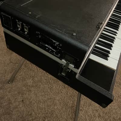 Yamaha CP-70B Electric Grand Piano image 3