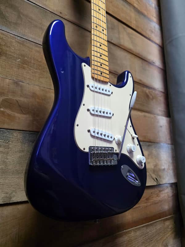 2001 Fender Standard Stratocaster SSS MN - Midnight Blue image 1