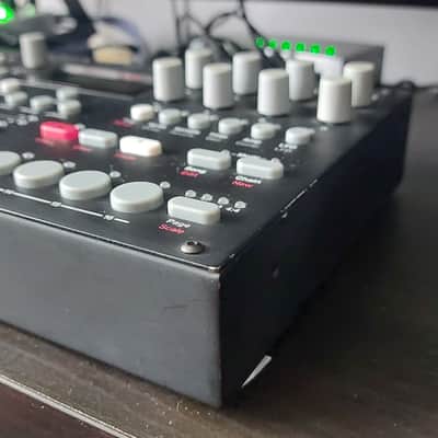 Elektron Analog Rytm Drum Machine image 2