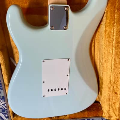 Fender MIJ Heritage 60s Stratocaster 2020-2025 - Sonic Blue image 3