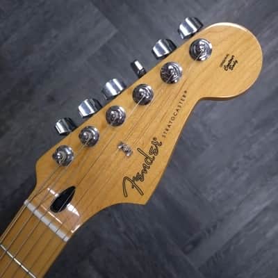Fender Player Stratocaster HSS with Maple Fretboard 2022 - Silver image 4