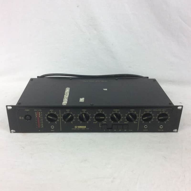 Yamaha E1010 Rack Analog Delay | Reverb