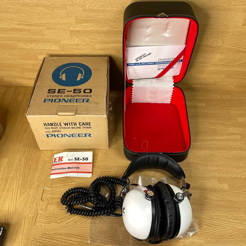 Pioneer Vintage Pioneer SE-50 2 Way Stereo Headphones with Case Made in Japan image 1