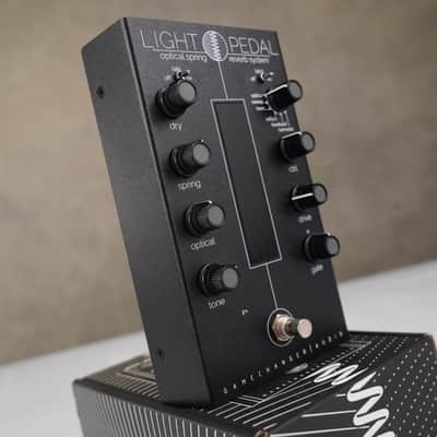 Gamechanger Audio Light Pedal Optical Spring Reverb System w/ Box #59764 image 15