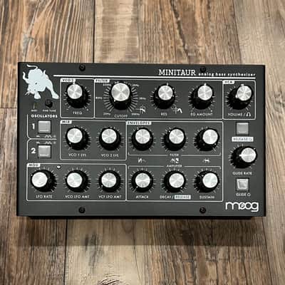 Moog Minitaur Rev2 TBP002 - Black image 3