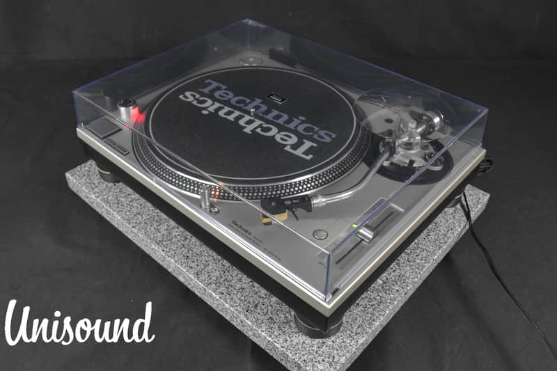 Technics SL-1200MK3D Silver Direct drive DJ Turntable in Very Good