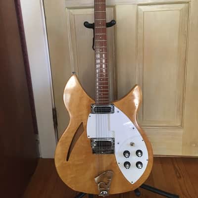 Rickenbacker 330/12 1967 - Mapleglo image 1