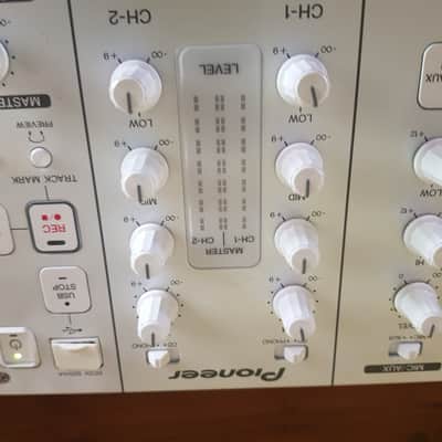 Pioneer CDJ 350 (Ltd Edition - White) image 5