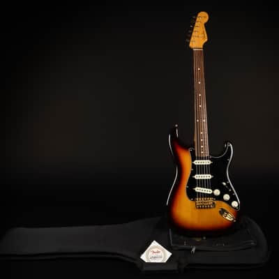 Fender MIJ Traditional 60s Stratocaster Gold Hardware | Reverb Canada