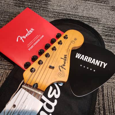 *NEW IN BOX* 2026 Fender Japan Hybrid II Jazzmaster Satin Metallic, Matte Champagne Mirage - MIJ JD26 image 3