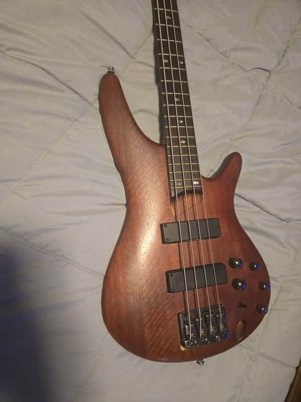 Ibanez SR500 Bass Upgraded preamp and pick-ups