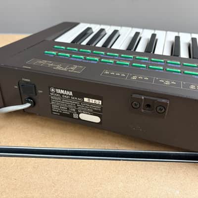 Yamaha DX21 Programmable Algorithm Synthesizer 1985 - Black. With Hard Case imagen 5