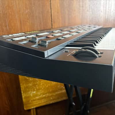Casio CZ-3000 61-Key Digital Phase Distortion Synthesizer w/ case image 6