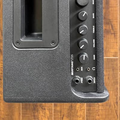 Fender Mustang LT25 25-Watt 1x8" Digital Modeling Guitar Combo 2019 - Present - Black image 6
