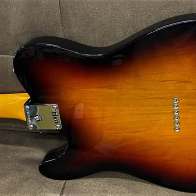 Fender American Vintage II '63 Telecaster 2022 - Present - 3-Color Sunburst image 15