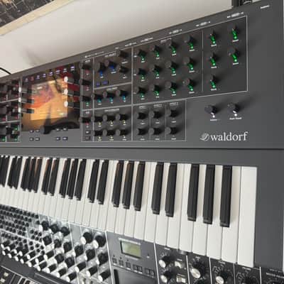 Waldorf Quantum 61-Key Hybrid Synthesizer 2017 - Present - Black imagen 3