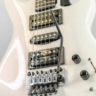 Tokai Custom Edition Graphite Carbo Neck Super Strat Guitar w