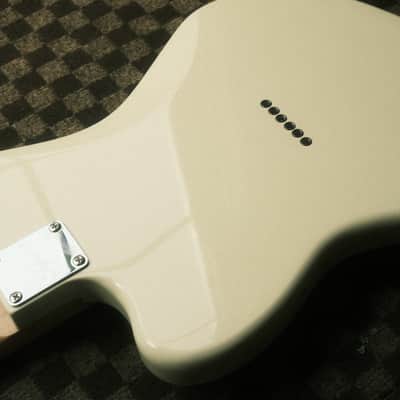 Squier Paranormal Series 12 2022 - Cream image 8