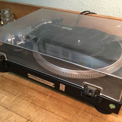Amazing Pioneer PL-518X Audiophile Turntable Shure Cartridge