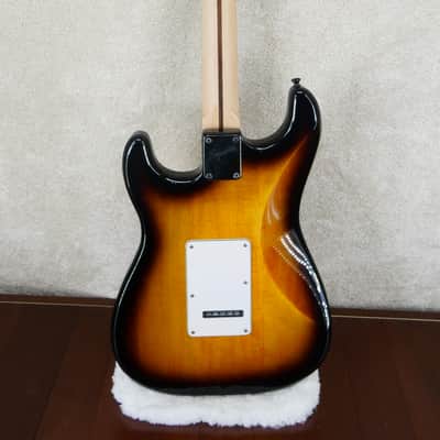 Squier Bullet - Sunburst #ICS18260526 USED NBNC image 9